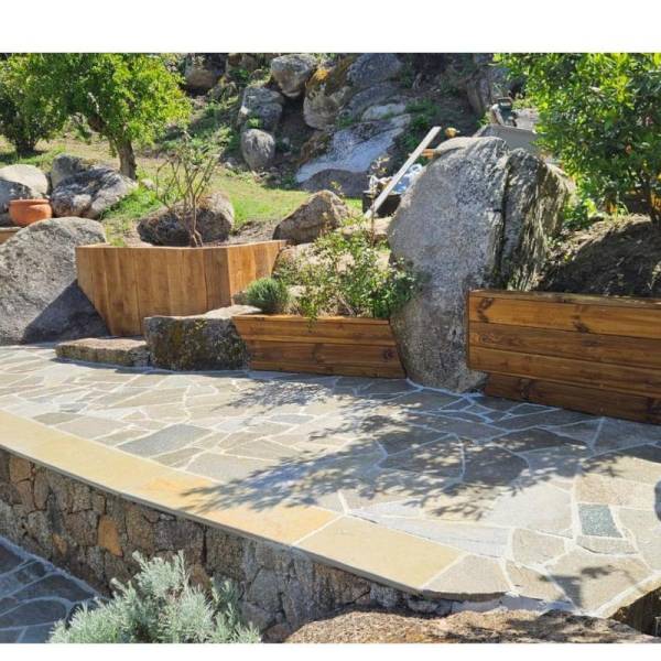 Réalisation – Dallage Opus Incertum en Quartzite Luzerne
