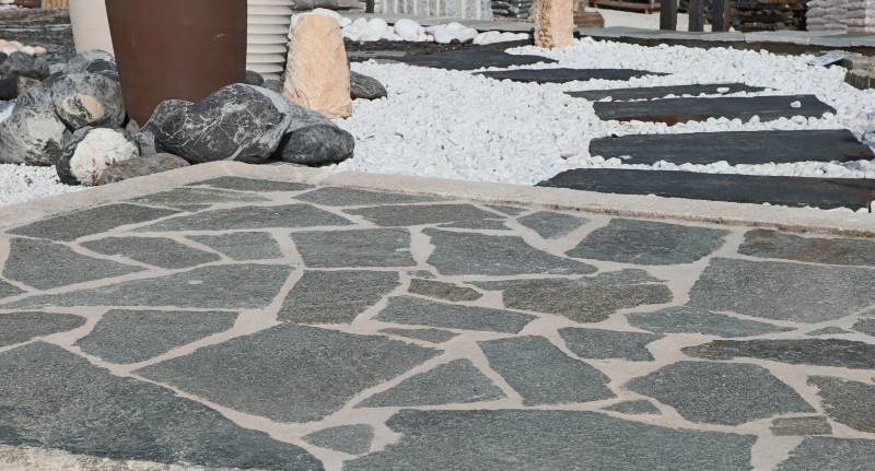 Terrasse en opus incertum luserne