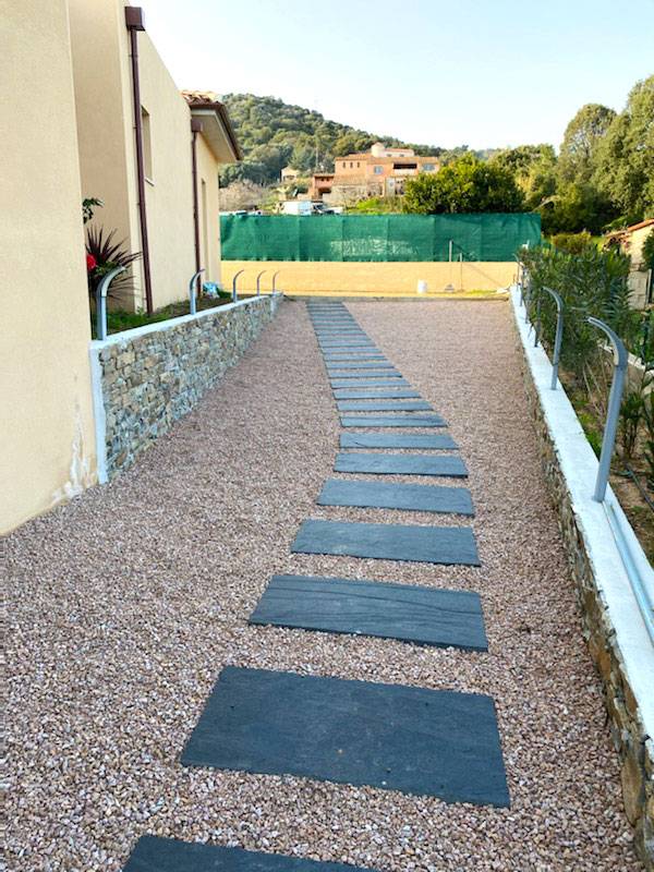 Allée maison en dalle ardoise