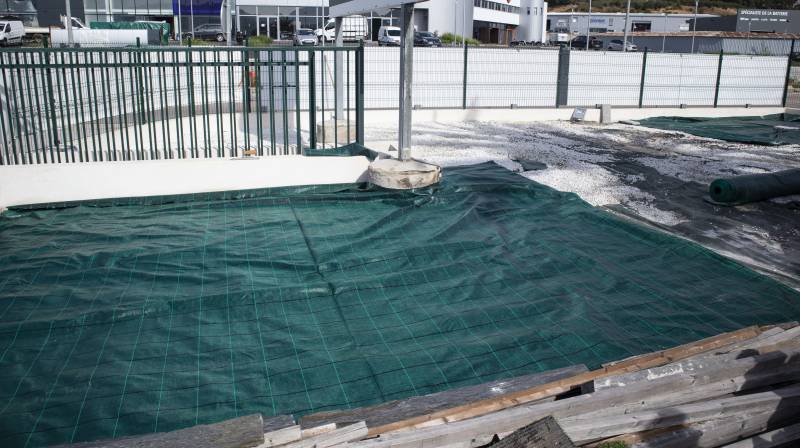 chantier avec toile hors-sol